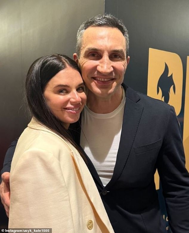 Yekaterina was the center of attention at the historic match at the Kingdom Arena in Riyadh, Saudi Arabia, posing for a photo with fellow Ukrainian, former boxer Wladimir Klitschko, before the fight.