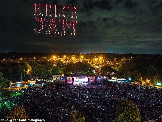 A wide shot of Kelce Jam at the Azura Amphitheater in Kansas City on Saturday night