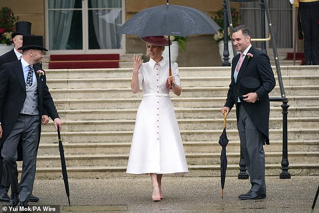 1716306683 482 Prince William joins Princess Beatrice for his first garden party