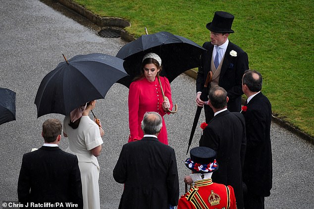 1716306684 871 Prince William joins Princess Beatrice for his first garden party