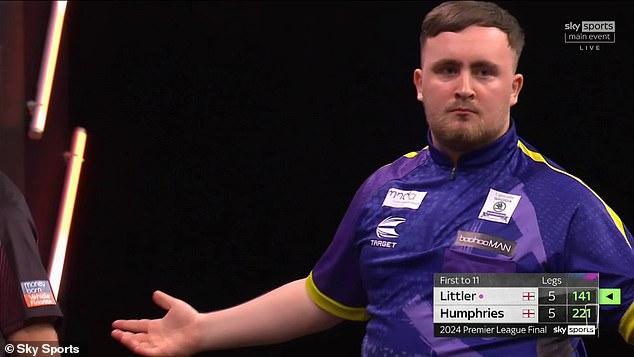 1716497621 470 Luke Littler hits STUNNING nine dart finish in the Premier League