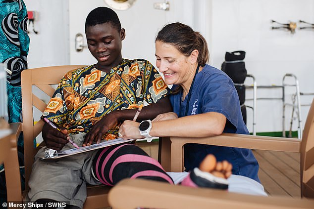 Amélie pictured in the Lower Care Unit (LCU) where she helps patients after surgery