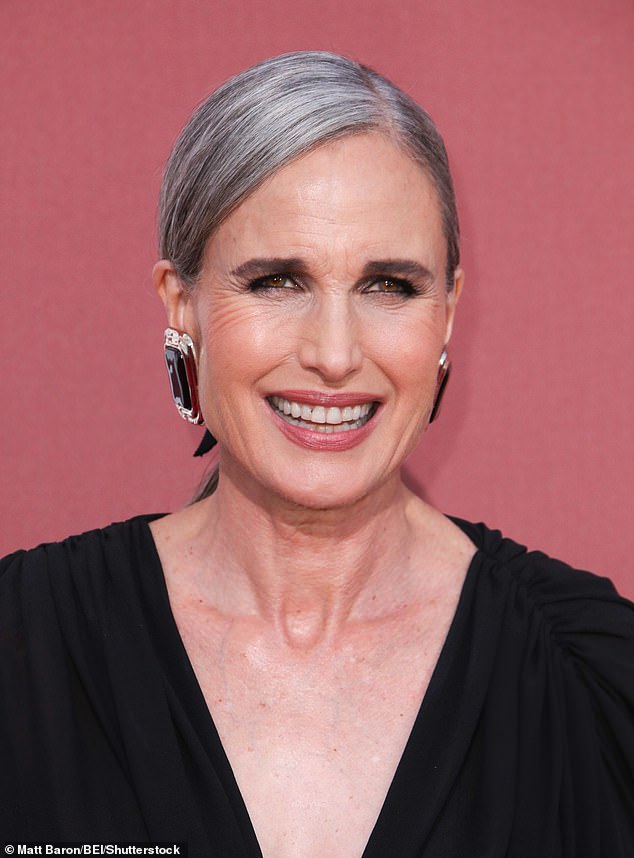 The Sex, Lies and Videos actress wore her silver-gray hair in a low bun.