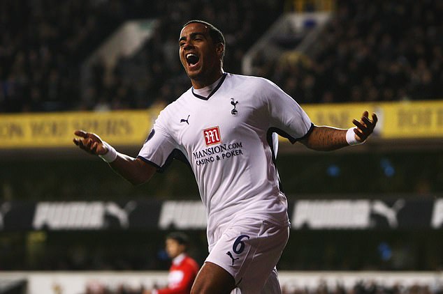 Huddlestone spent eight years at Tottenham and was part of the team that won the League Cup in 2008.