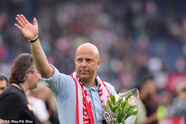 The former Feyenoord coach said goodbye to his former club at the end of the season