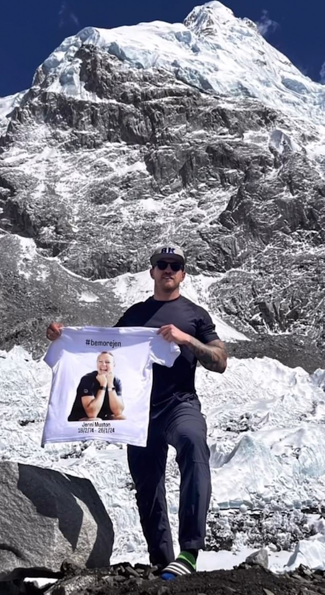 The fitness enthusiast dedicated his climb to a deceased friend from Wakefield Crossfield Club and recently announced the group had raised £10,000 for her family.