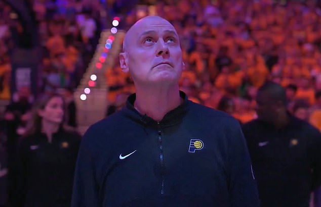 Pacers coach Rick Carlisle participated in a moment of silence for Walton before Monday's game.