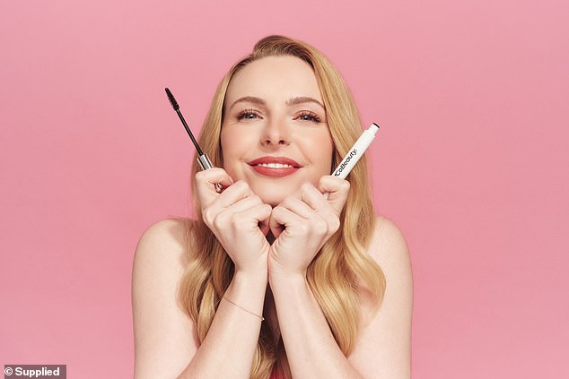 Even professionals are impressed with what one beauty expert shares: 'Finally a mascara in a tube you can get at Woolworths!!! Obsessed with this formula'