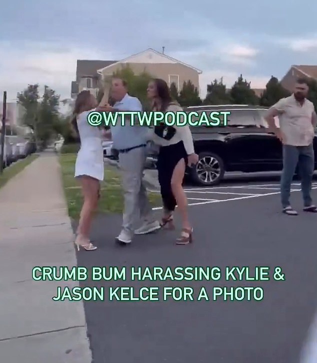 Footage has emerged of Kylie involved in a furious argument with a fan outside a restaurant.