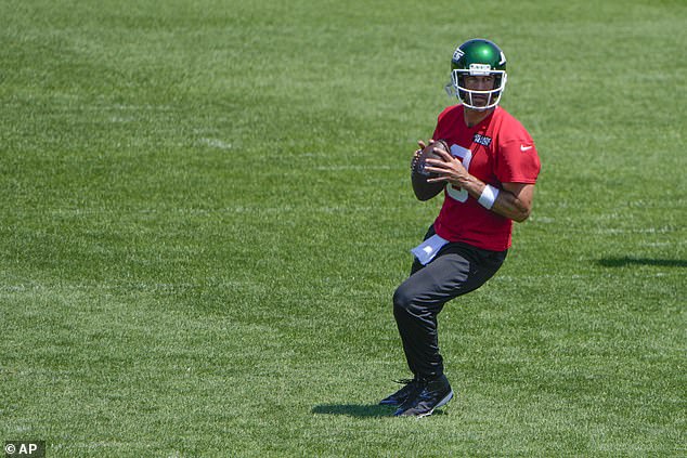 The 39-year-old veteran QB has no limitations in the Jets' OTA after rupturing his Achilles tendon in September.