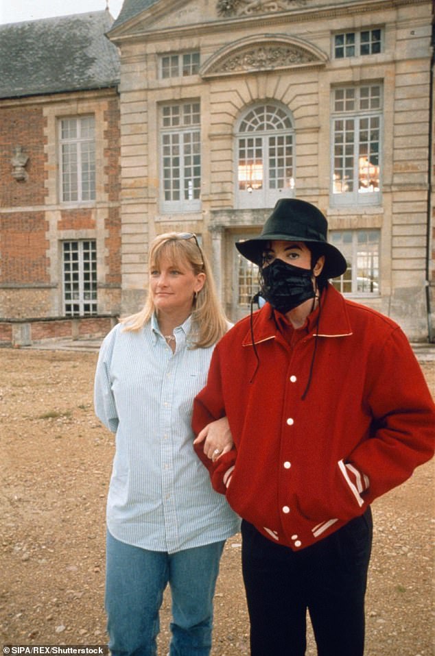 Jackson, who died in 2009, aged 50, from an overdose of the surgical anesthetic Propofol, and Rowe divorced in 1999 and he was given full custody of the children; The exes are seen in 1997 in France.