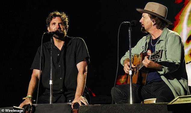 Bradley himself took the stage during Pearl Jam's performance and performed for the audience alongside the band's leader, Eddie Vedder.