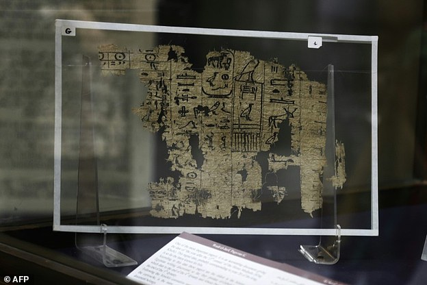 The Egyptian Museum in Cairo on Thursday began displaying the country's oldest papyri, dating back 4,500 years, detailing the daily lives of the pyramid builders. 