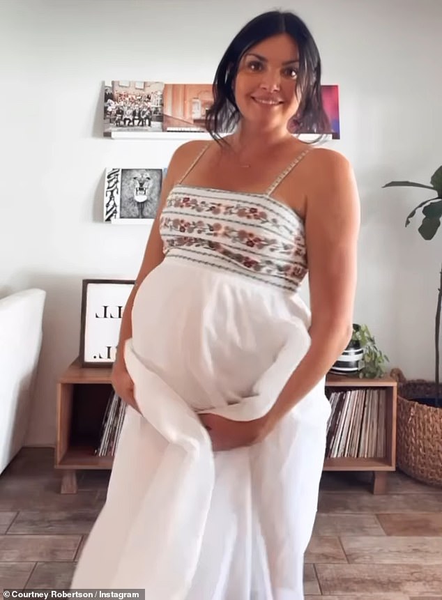 Brunette beauty from Arizona seen pregnant with her third child
