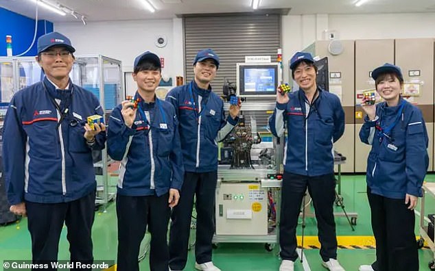 During the testing process, the team encountered an unexpected problem: the cube was struggling to keep up with the speed of the robot.