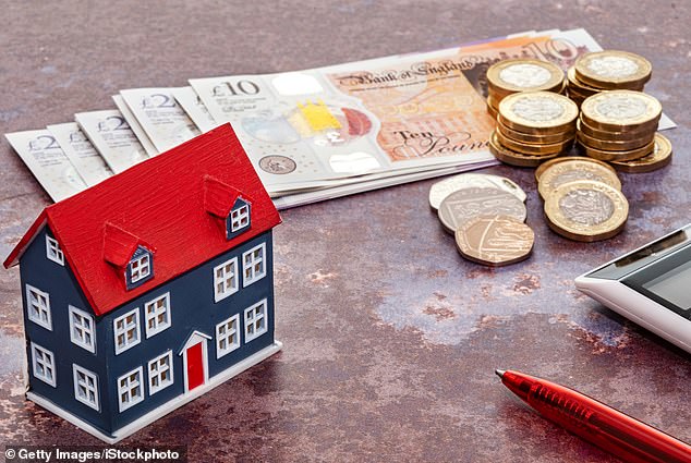 Equity release customer numbers fall as borrowers wait for rates