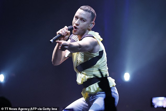 The singer represents the United Kingdom with his song Dizzy and performed the song during the semi-final with many raunchy dance moves.