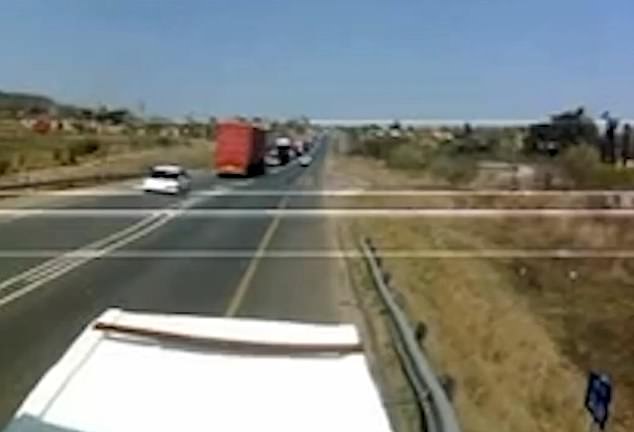 The driver Siyaya accelerated along the N2 highway with 34 tons of coal and overtook 15 vehicles