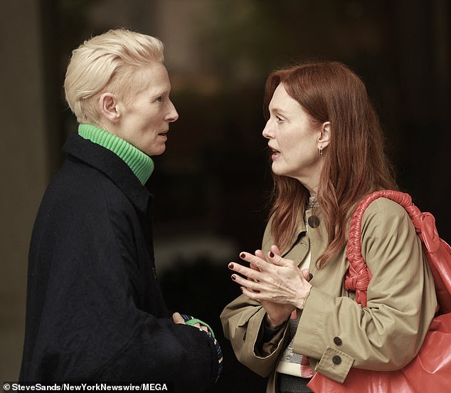 Tilda (born Katherine) was born in Britain and has Scottish heritage dating back to the 9th century, while Julianne (born Julie Anne Smith) was born in North Carolina and her late mother Anne was a British psychologist originally from Greenock, Scotland.