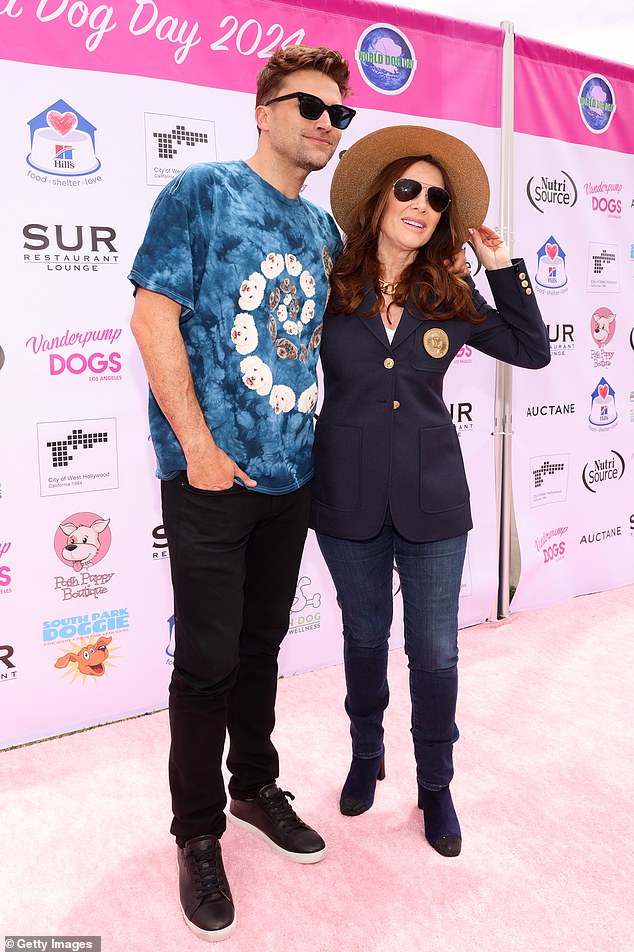 She also posed with Vanderpump for a sweet photo together.
