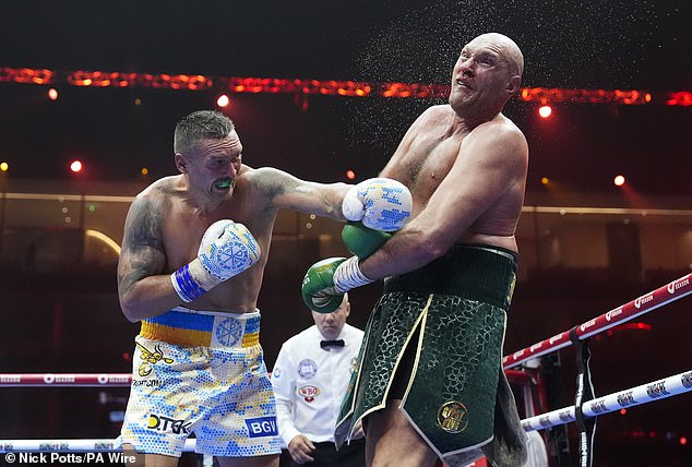 Usyk (left) staged a stunning comeback to beat Fury (right) on Saturday night in Riyadh.