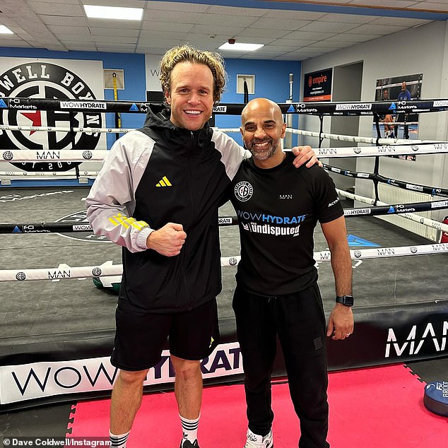 Olly has trained with veteran boxing trainer Dave, who revealed his surprise at the star's power and skill during a four-day training period.