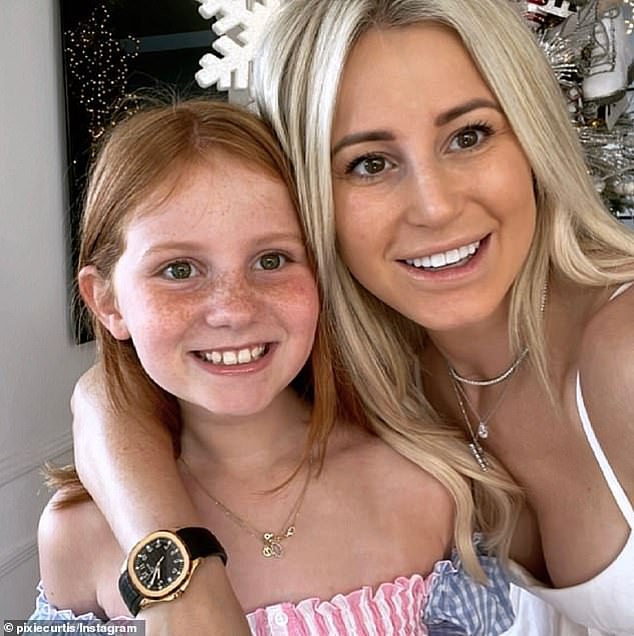 Roxy Jacenko, 44 ​​(right), flaunted her recent 15kg weight loss once again on Wednesday when she shared a photo on Instagram claiming she was the same size as her 12-year-old daughter Pixie (left).