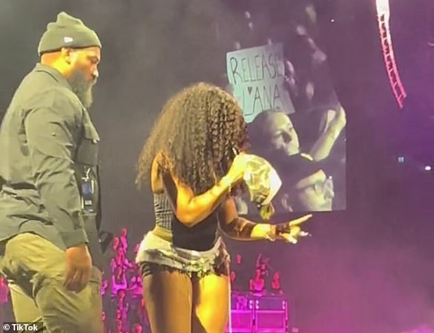 American singer SZA threatened to walk out on her fans during a concert in Melbourne on Tuesday night after the crowd started throwing objects at her on stage (pictured).