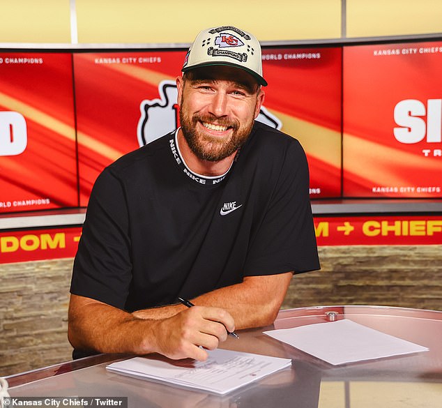 Earlier this week, Travis Kelce and the Chiefs agreed to a new two-year contract extension.