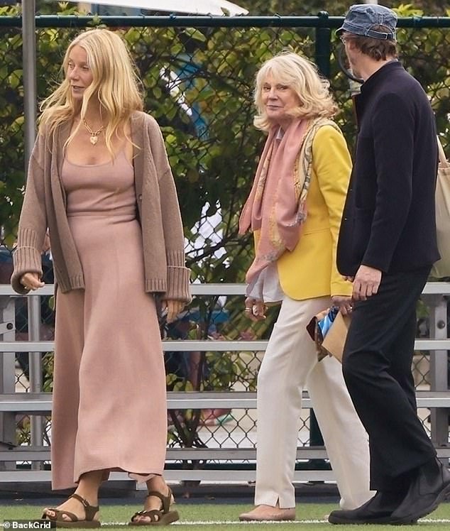 Gwyneth was accompanied by her mother, actress Blythe Danner, who has appeared in films such as Meet The Parents and The Prince Of Tides.