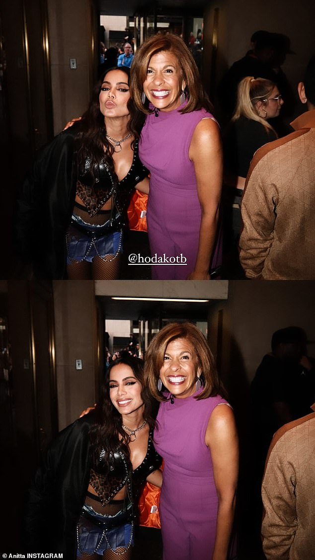 Anitta posed with presenter Hoda Kotb