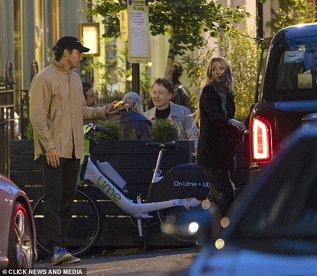 The car stopped in front of the restaurant where they had been dining.