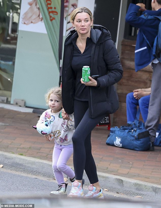 Meanwhile, Jasmine rocks a black puffer jacket over a black top and leggings.