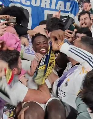 The Brazilian, a favorite of the Madrid fans, smiled as he was surrounded by the fans after the game.