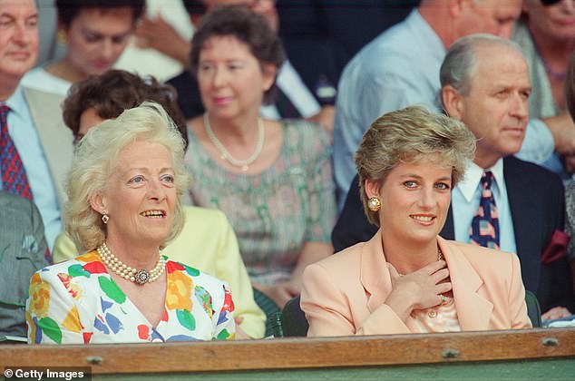 Frances with her youngest daughter, Princess Diana, at Wimbledon in 1993.