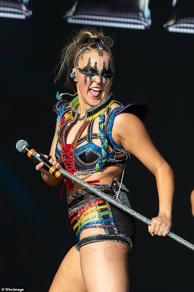 The 21-year-old former reality star proudly showed off her new stage persona while performing at the Mighty Hoopla 2024 festival in London on Sunday night.