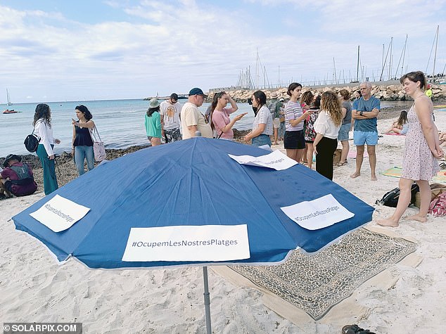 The campaign group Mallorca Platja Tour (Mallorca Beach Tour) called on residents to reclaim the beaches from tourists on social media under the hashtag 'OcupemLesNostresPlatges', which translates to 'Occupy Our Beaches' in Catalan.