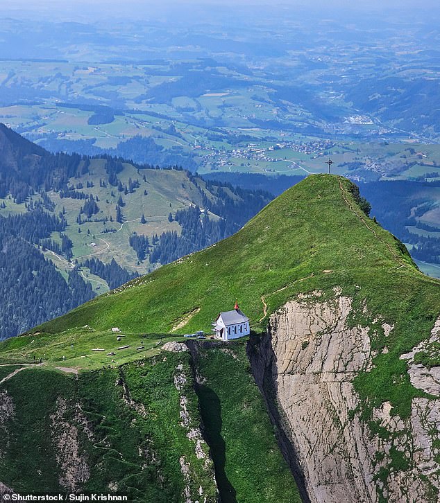 The church was originally built as part of the Klimsenhorn Hotel, which was demolished in 1967.