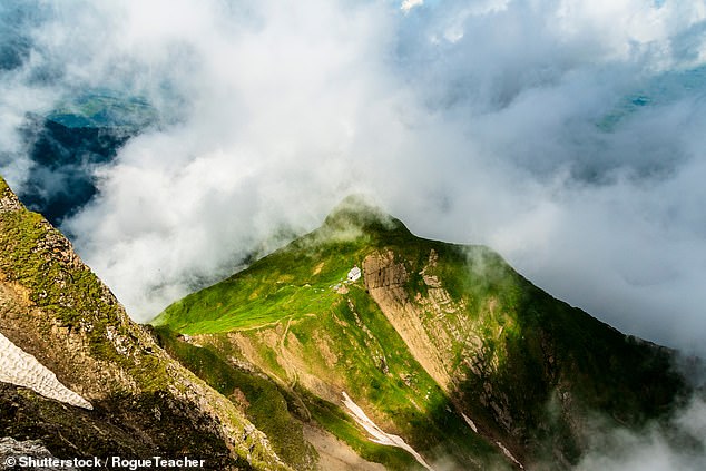 After the hotel closed, the small chapel remained, but it only served as a refuge for mountaineers.