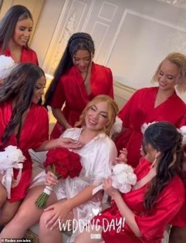 Ebed Calderón shared a photo of her surrounded by her bridesmaids, including Naileth Guerra, the bridesmaid, who was murdered