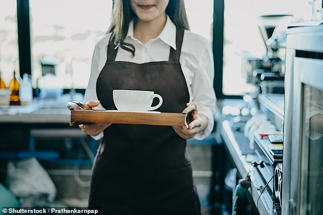 Ms Lynch explained that she saw, on two occasions, an older manager yelling at a much younger member of staff. She added that boomers should learn not to yell, as that doesn't solve problems and doesn't work with workers. 