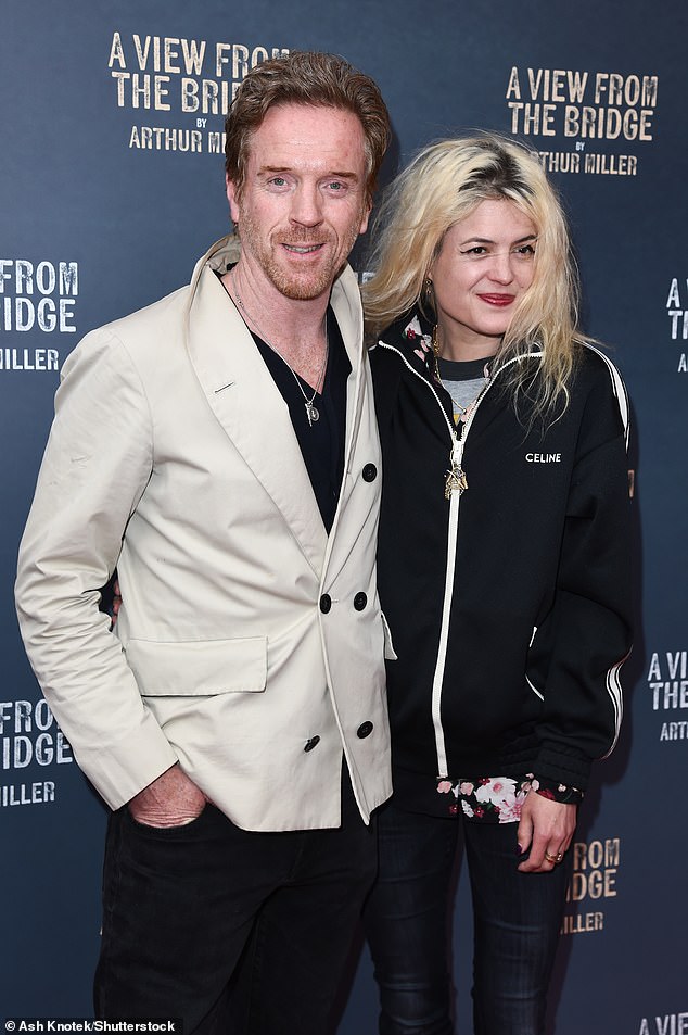 Alison, lead singer of rock bands The Kills and The Dead Weather, looked casual in a black zip-up sports sweatshirt, trimmed with white trim.