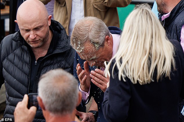 The Onlyfans model stunned when Farage left a Wetherspoons pub in the seaside town.