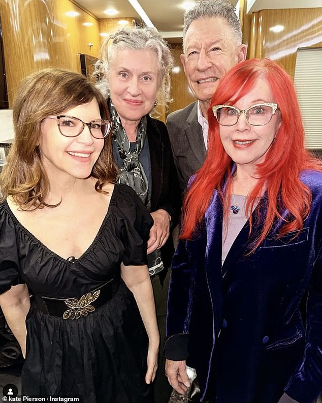 However, Kate apparently hasn't aged a day as she shared a sweet reunion selfie with '90s pop icon Lisa Loeb, 56, Lyle Lovett, 66, and her friend Katie.