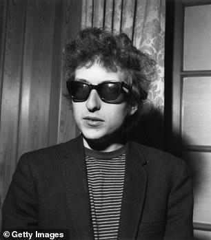 Dylan photographed in London in 1965 with similar tones.