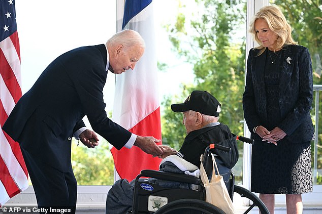 The moment followed one-on-one meetings with World War II veterans.