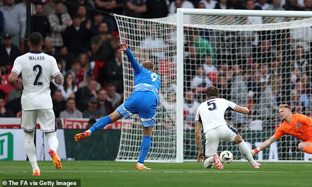 The fans were not happy to see Ramsdale hit at the near post by the Icelandic striker.