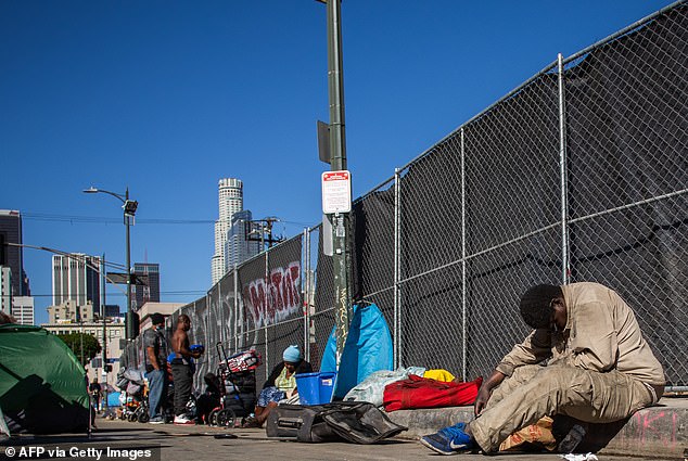 Homelessness increased 6 percent to more than 180,000 people in California last year, federal data shows