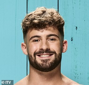 1717889183 301 Love Island fans are tired of Joey Essex as they