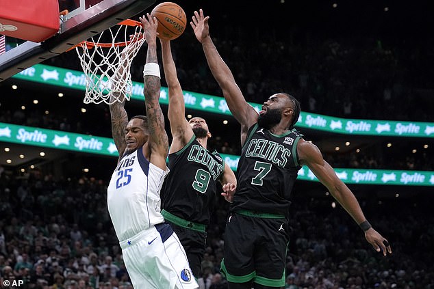 PJ Washington (pictured) was the only Mavs starter in double figures with a positive net rating